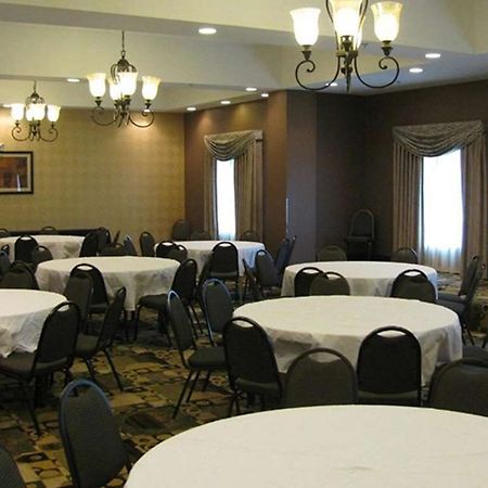 Red Roof Inn & Suites לונגוויו מסעדה תמונה