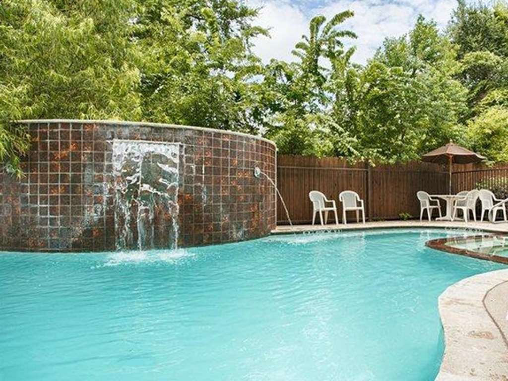 Red Roof Inn & Suites לונגוויו מתקנים תמונה