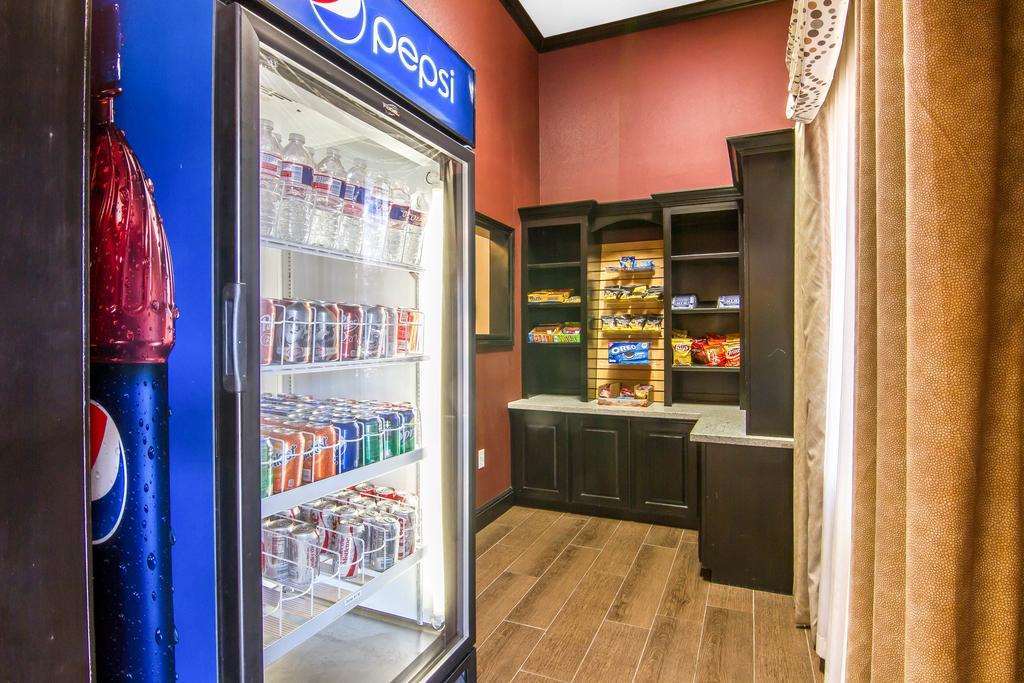 Red Roof Inn & Suites לונגוויו מתקנים תמונה